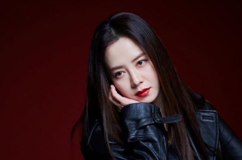 JI HYO