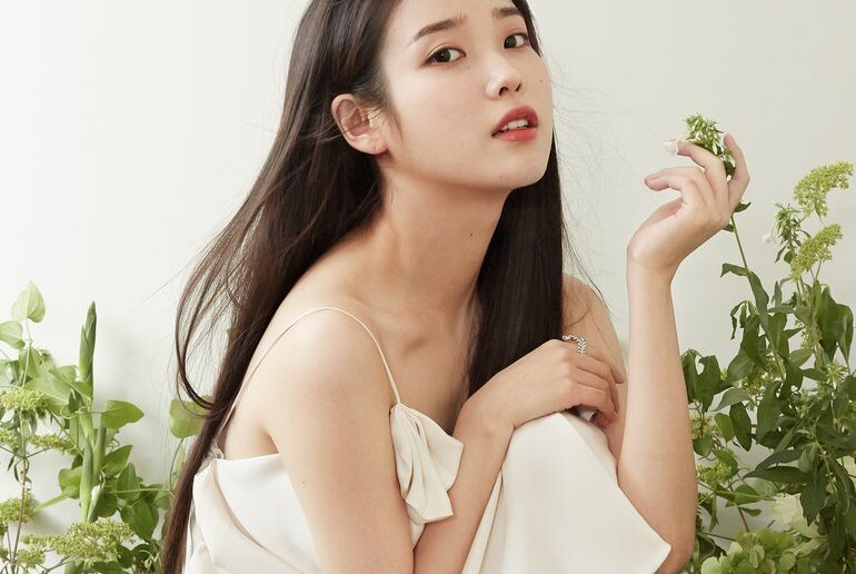 IU