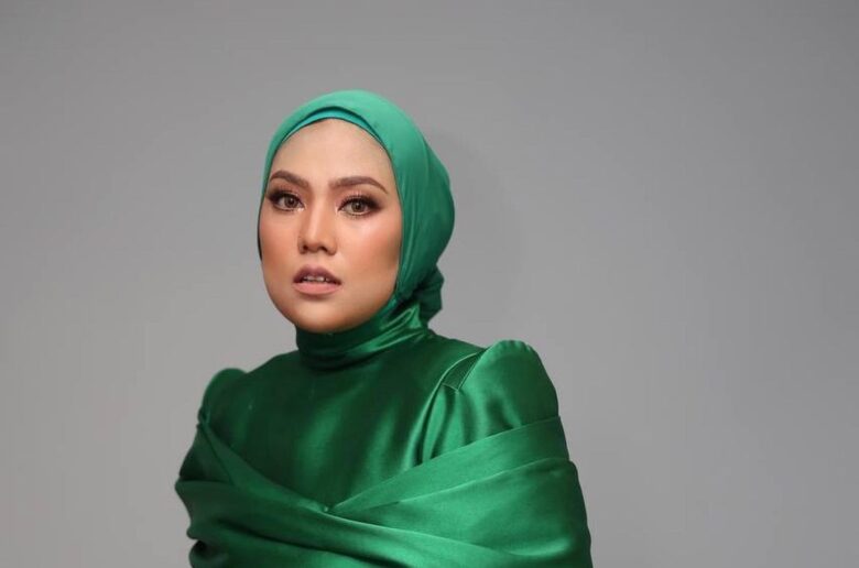 SHILA AMZAH