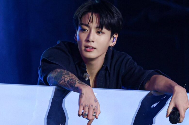 BTS-Jungkook-looks-handsome-in-new-photos-from-a-military-ceremony