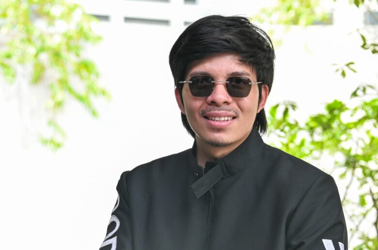 atta halilintar HIDUP mewah dan terkenal di Indonesia, kehidupan sukar Atta yang bermula dari bawah semasa tinggal di Malaysia 20 tahun lalu membentuk siapa dirinya ketika ini.