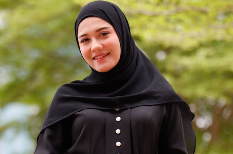 ISYARIANA BERHIJAB